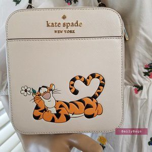 BEAUTIFUL TIGGER FROM DISNEY COLLECTION KATE SPADE VANITY CROSSBODY HANDBAG